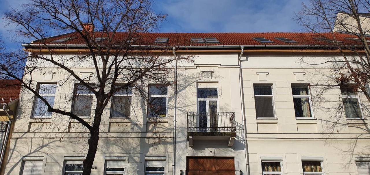 Romzsa Todor Kollegium Hostel Szeged Bagian luar foto