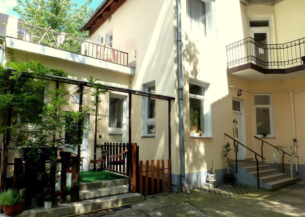Romzsa Todor Kollegium Hostel Szeged Bagian luar foto